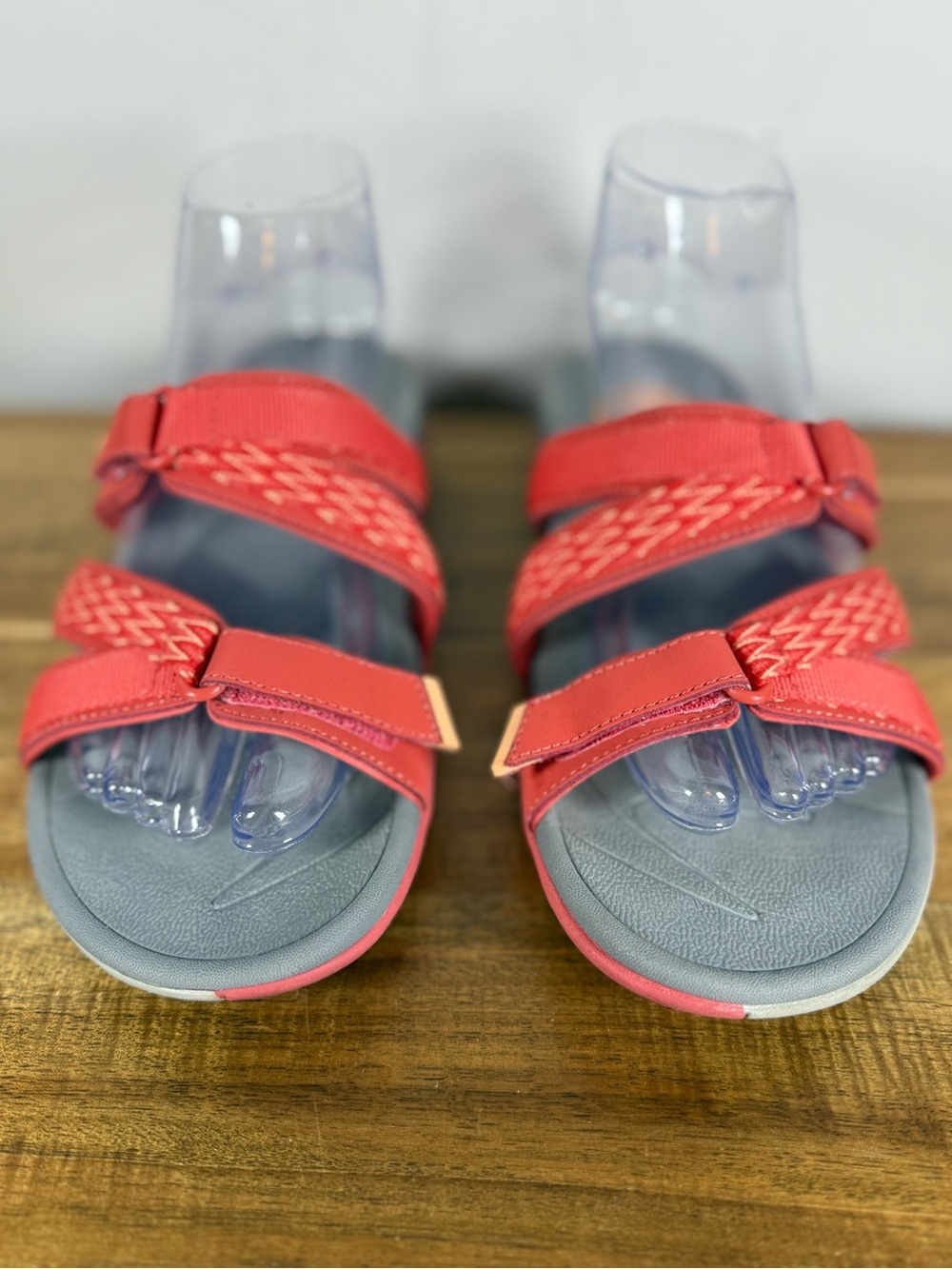 Vionic Orange Slip-on Crisscross Strapped Sandals Size 8 - Picture 4 of 14